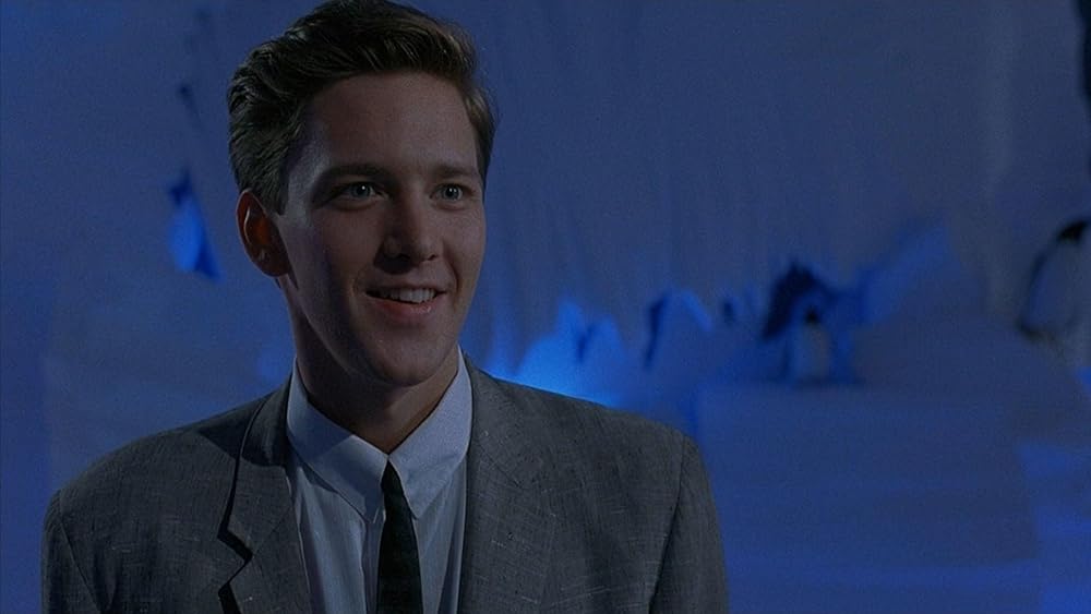 レス・ザン・ゼロの画像