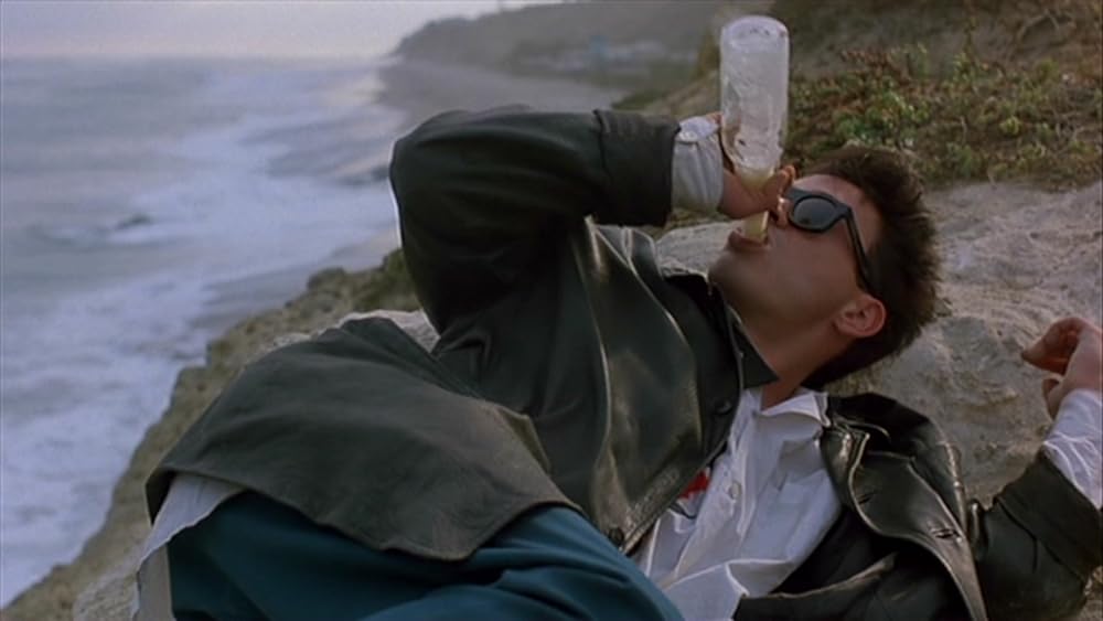 レス・ザン・ゼロの画像