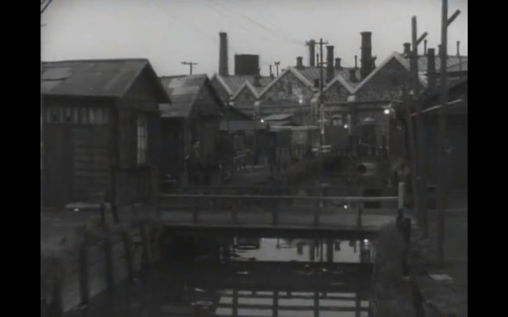 太陽のない街の画像