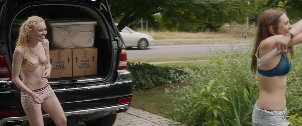 少女が大人に変わる夏の画像