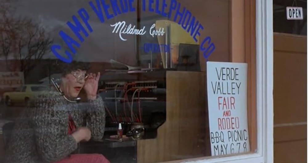 巨大クモ軍団の襲撃の画像