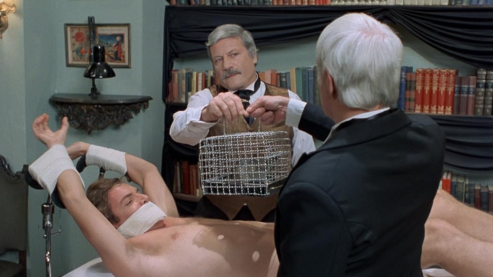 アッシャー家の崩壊の画像