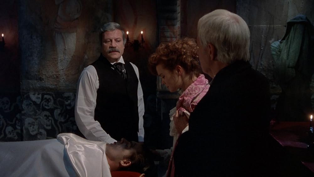 アッシャー家の崩壊の画像