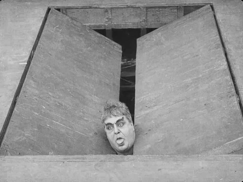 チャップリンの舞台裏の画像