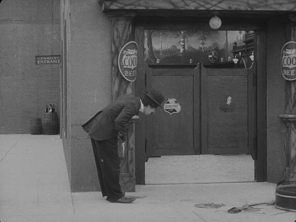 チャップリンの放浪者の画像