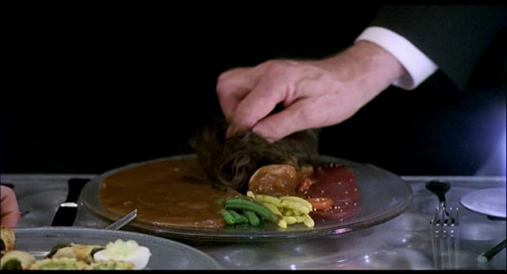 レスリー・ニールセンの2001年宇宙への旅の画像