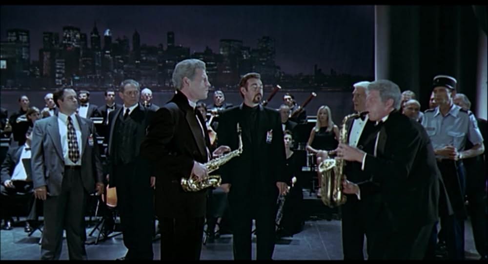 レスリー・ニールセンの2001年宇宙への旅の画像