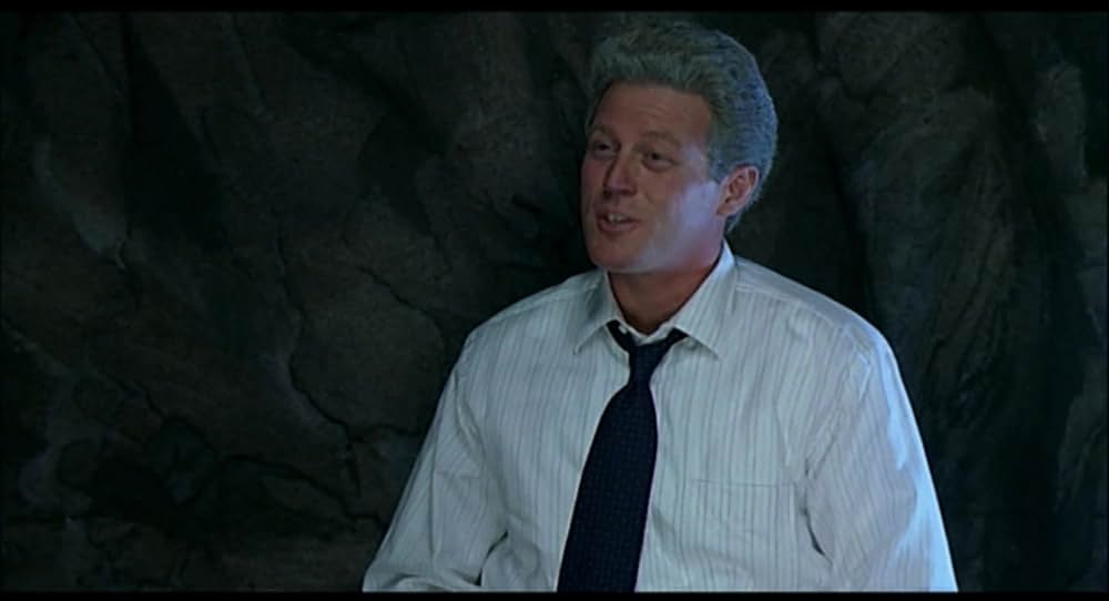 レスリー・ニールセンの2001年宇宙への旅の画像