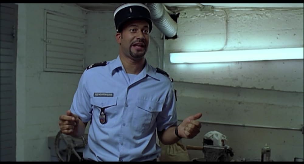 レスリー・ニールセンの2001年宇宙への旅の画像