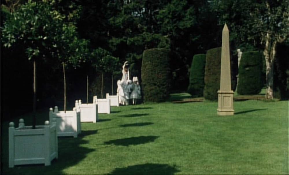 英国式庭園殺人事件の画像