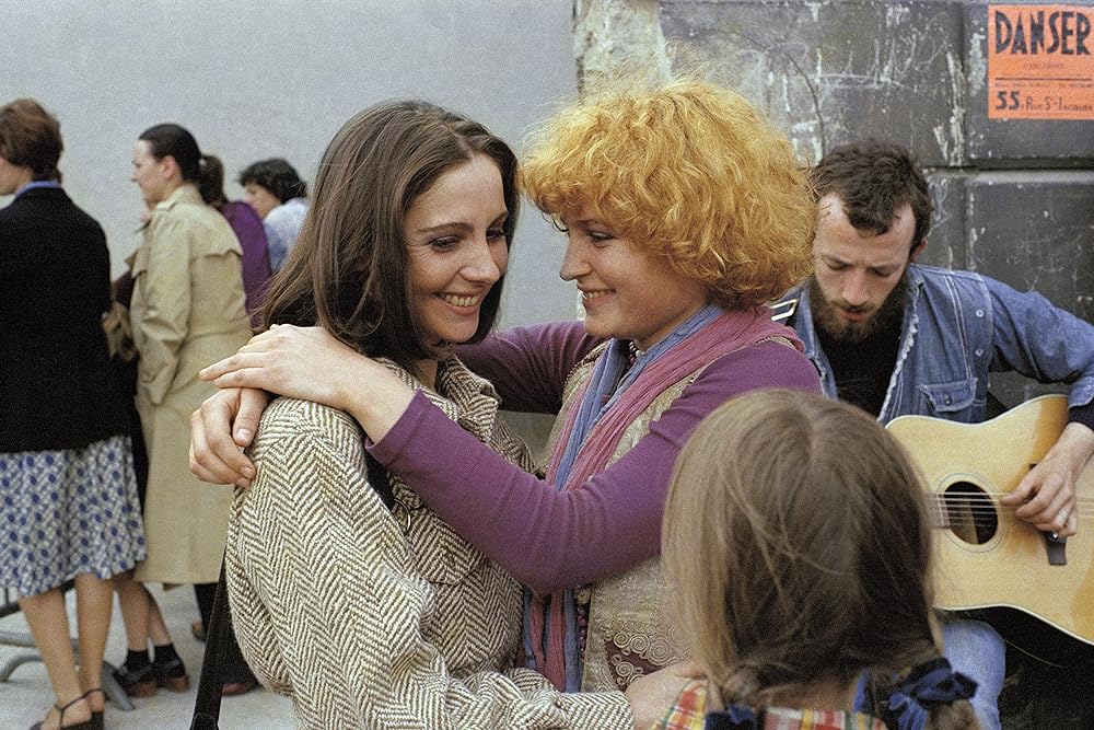 歌う女・歌わない女の画像