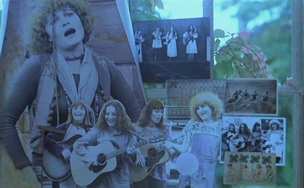 歌う女・歌わない女の画像