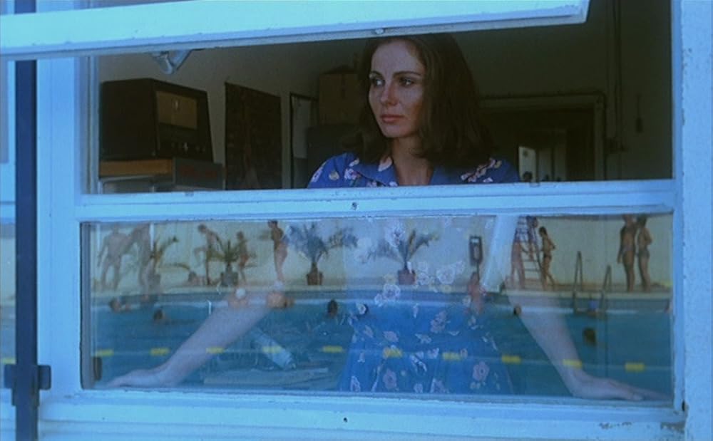 歌う女・歌わない女の画像