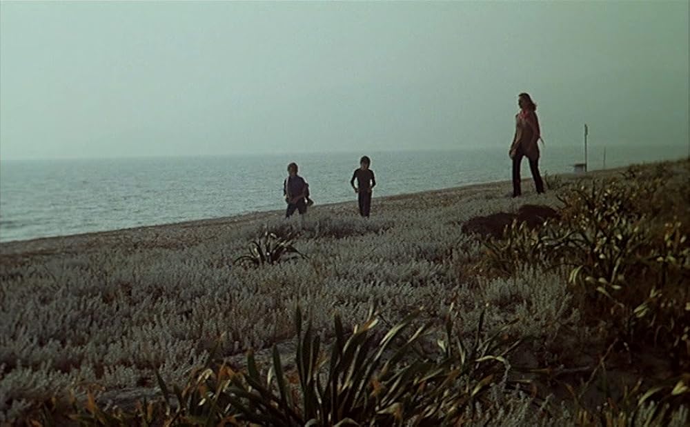 歌う女・歌わない女の画像