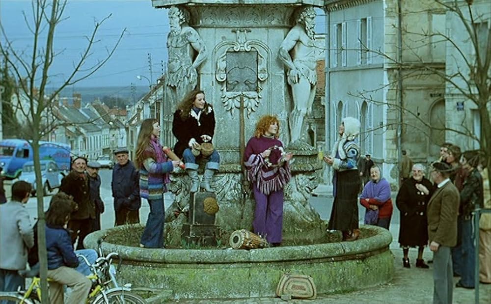 歌う女・歌わない女の画像