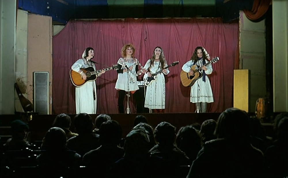 歌う女・歌わない女の画像