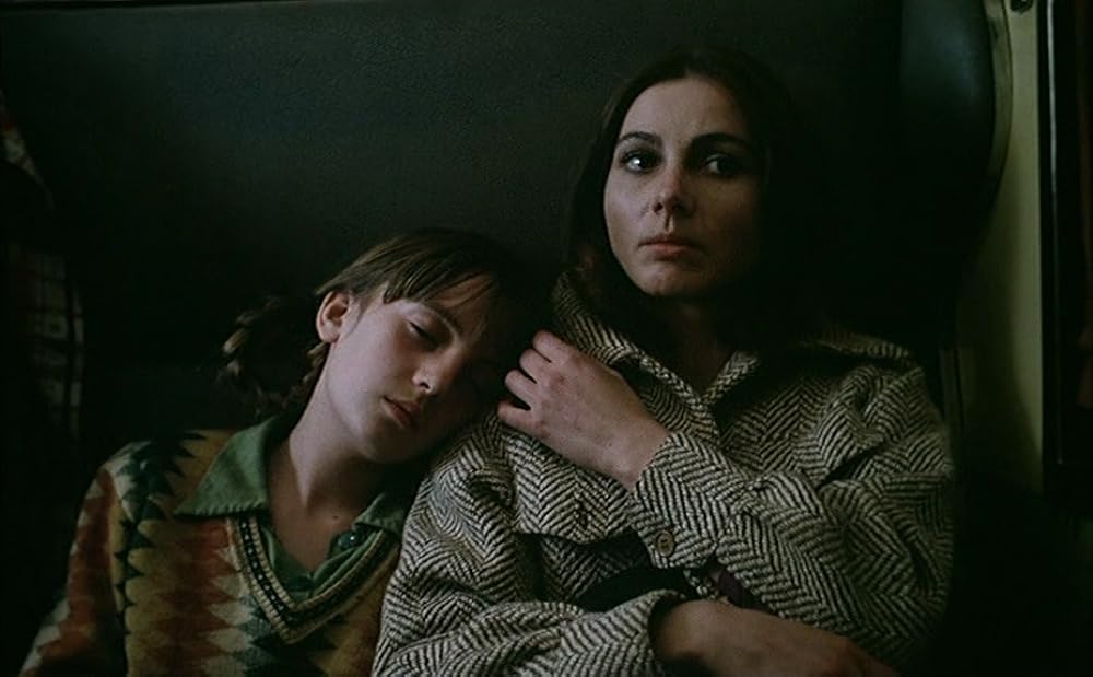 歌う女・歌わない女の画像