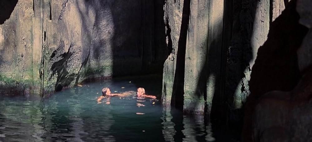 青い珊瑚礁の画像