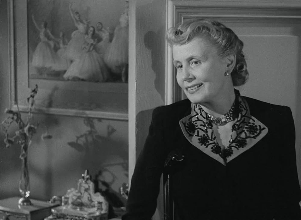 夜のストレンジャーの画像