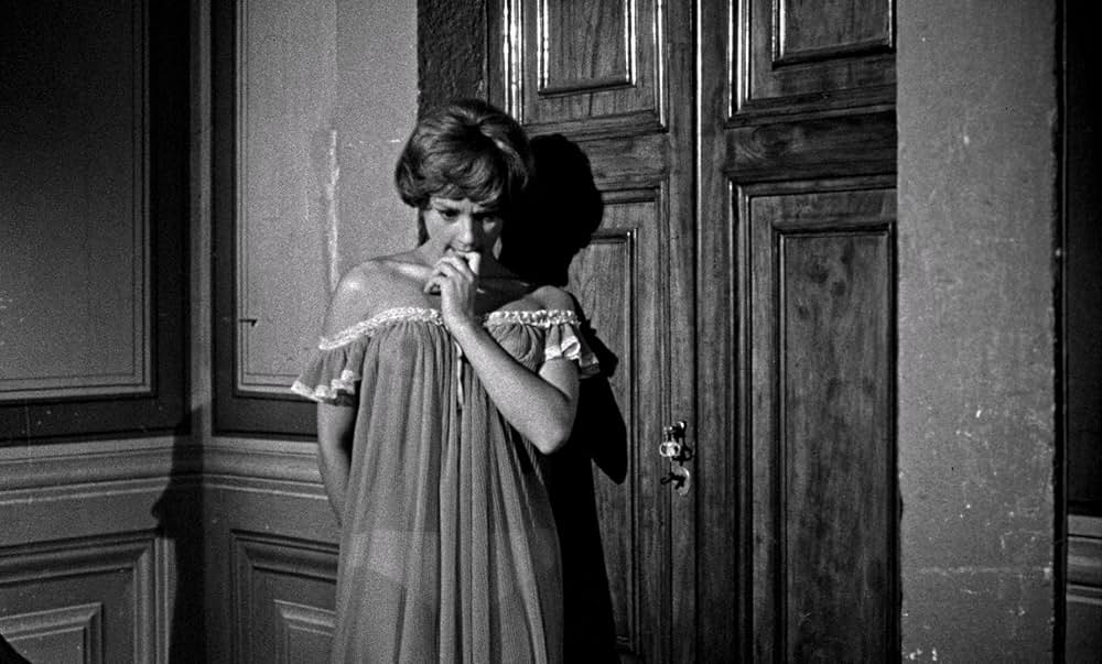 グラマーと吸血鬼の画像