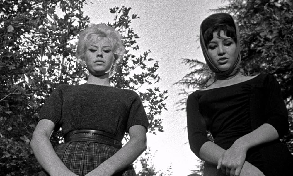 グラマーと吸血鬼の画像