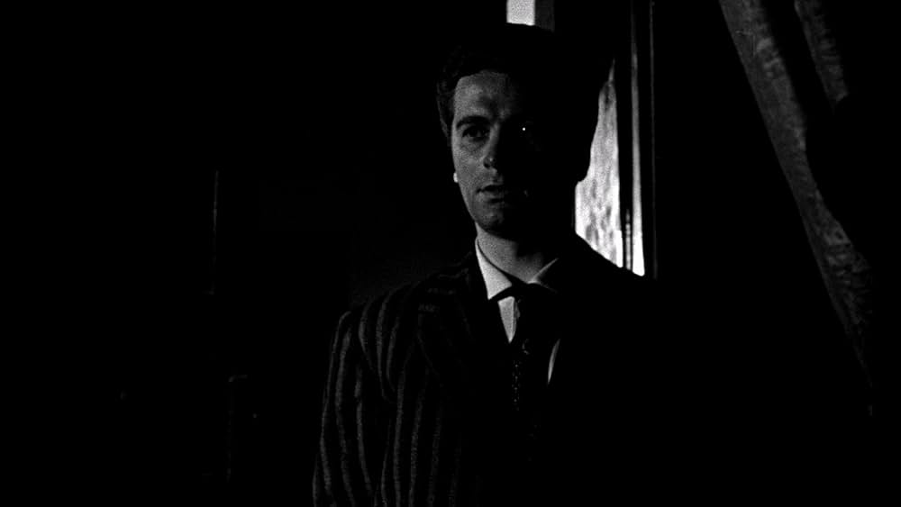 グラマーと吸血鬼の画像