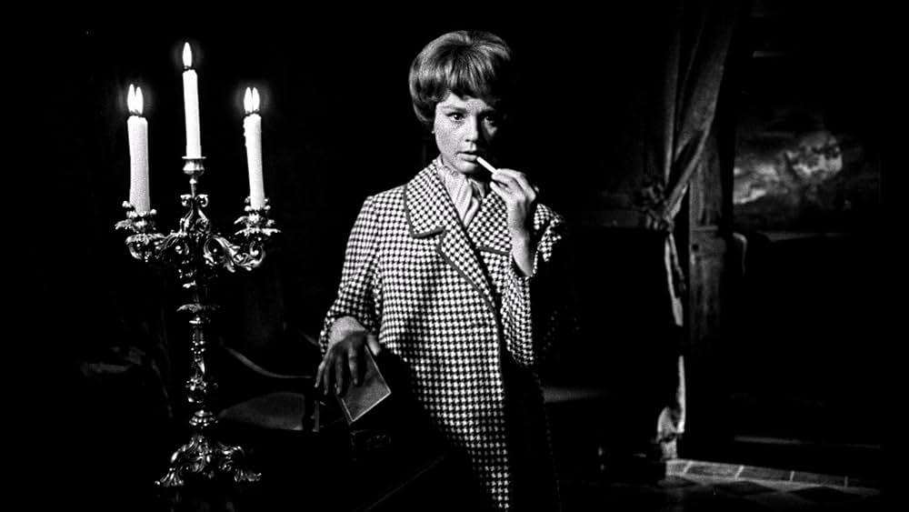 グラマーと吸血鬼の画像