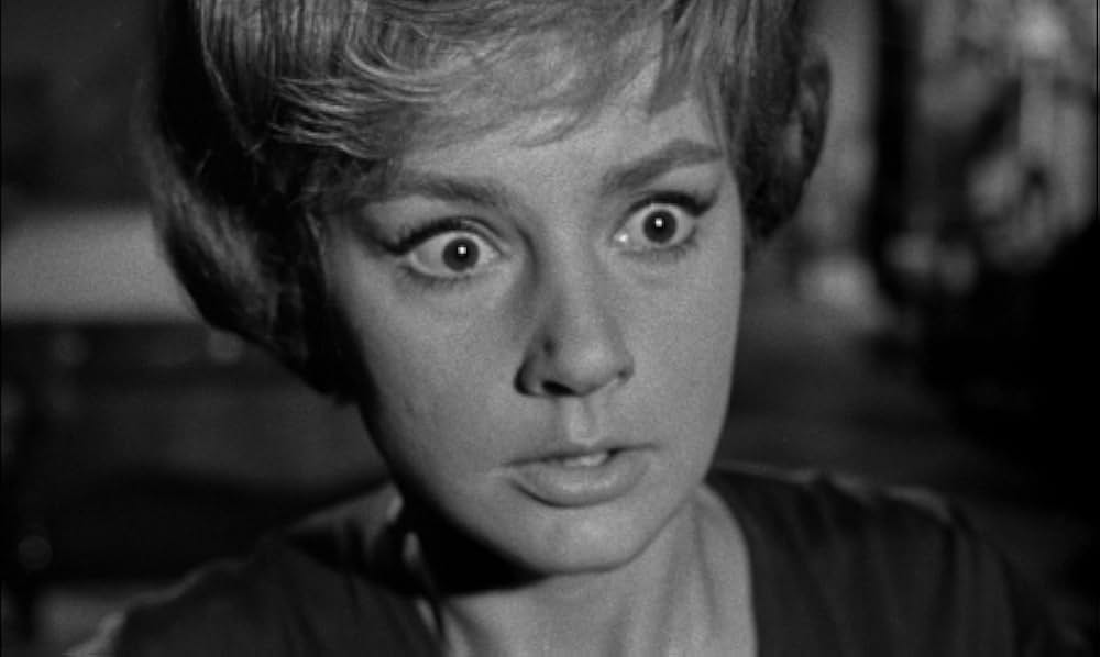 グラマーと吸血鬼の画像