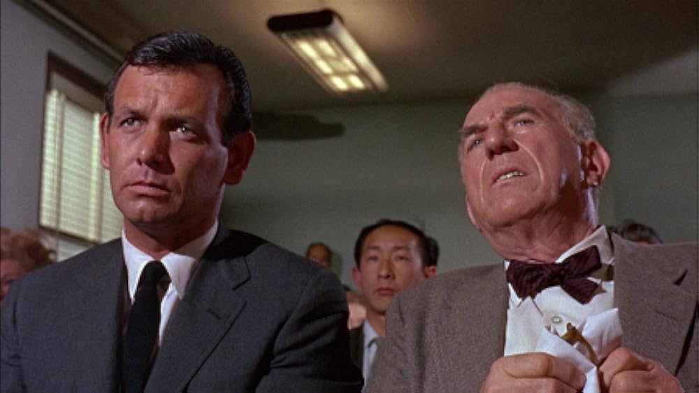 消えた拳銃の画像