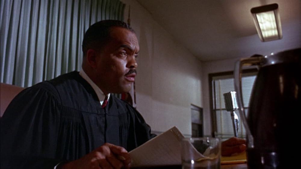 消えた拳銃の画像