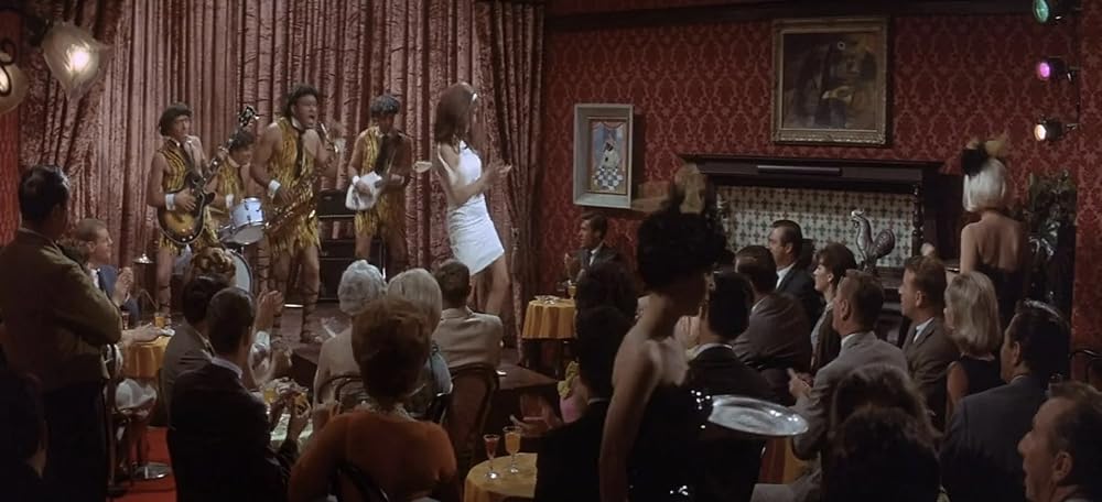 ビキニマシンの画像