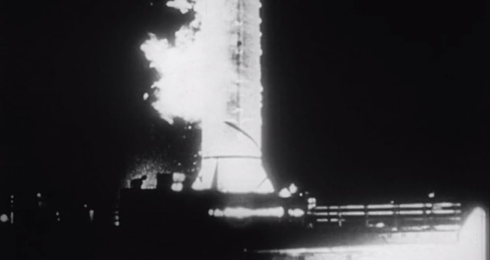 月へのミサイルの画像