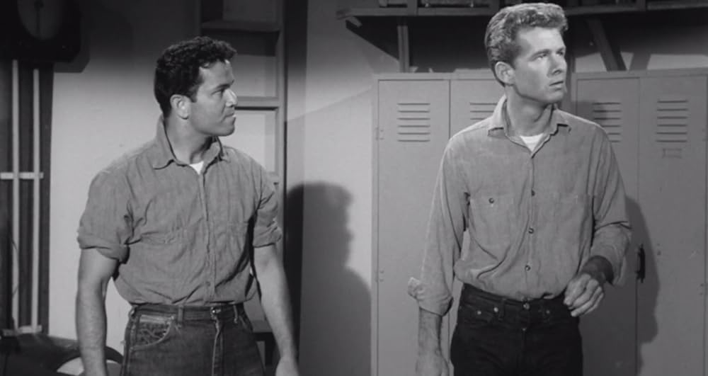 月へのミサイルの画像