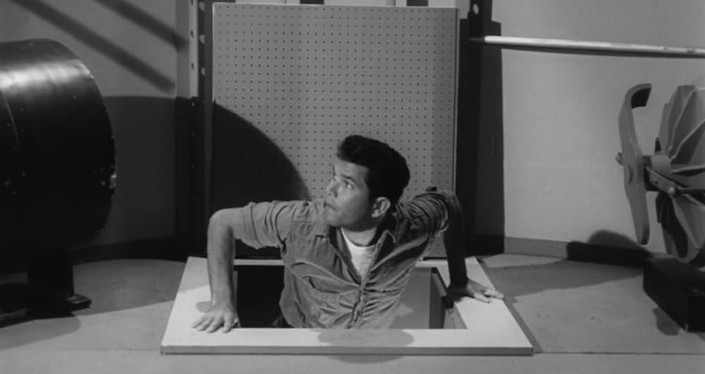 月へのミサイルの画像