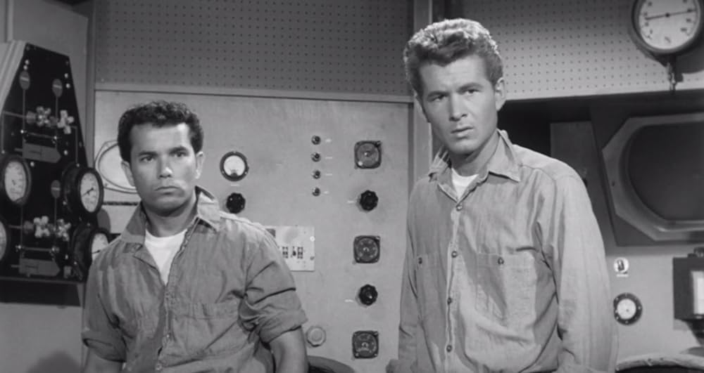 月へのミサイルの画像