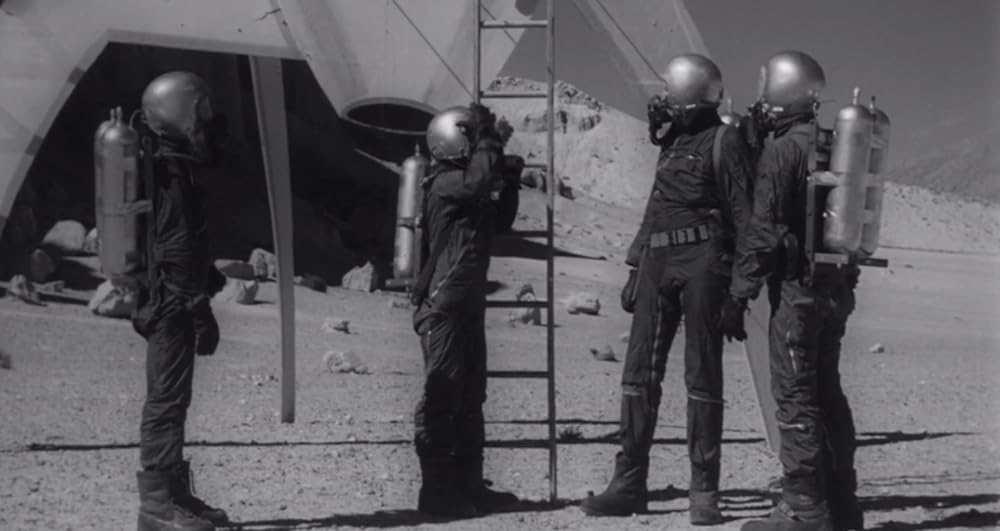 月へのミサイルの画像