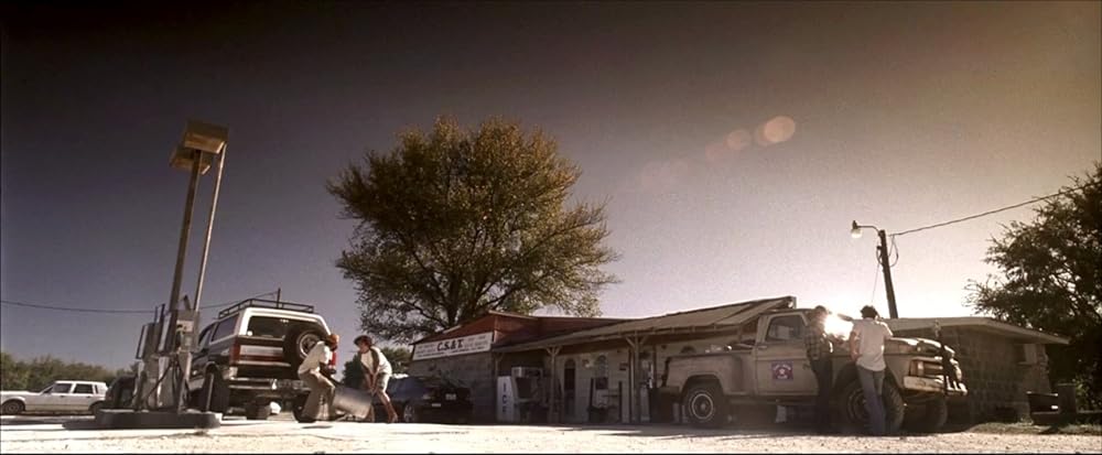 マンディ・レイン 血まみれ金髪女子高生の画像