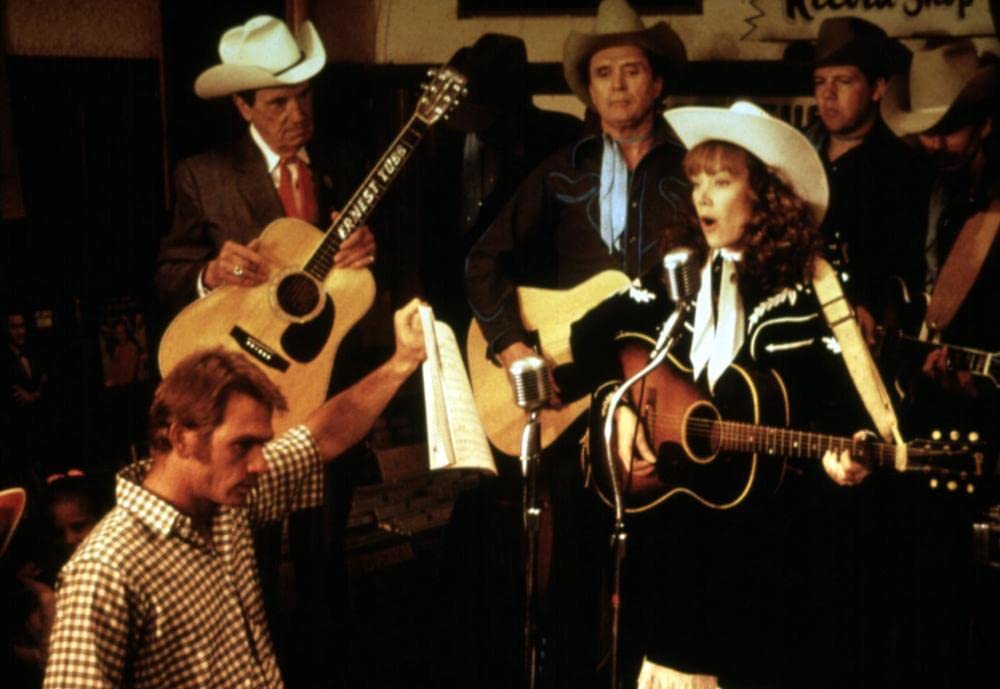 「歌え！ロレッタ愛のために」トミー・リー・ジョーンズ & シシー・スペイセクの画像