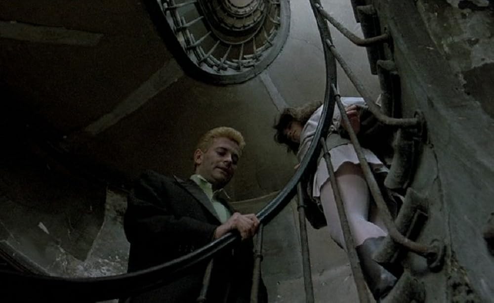 私生活のない女の画像