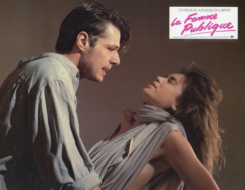 私生活のない女の画像