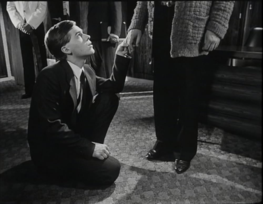 階級関係 －カフカ「アメリカ」より－の画像