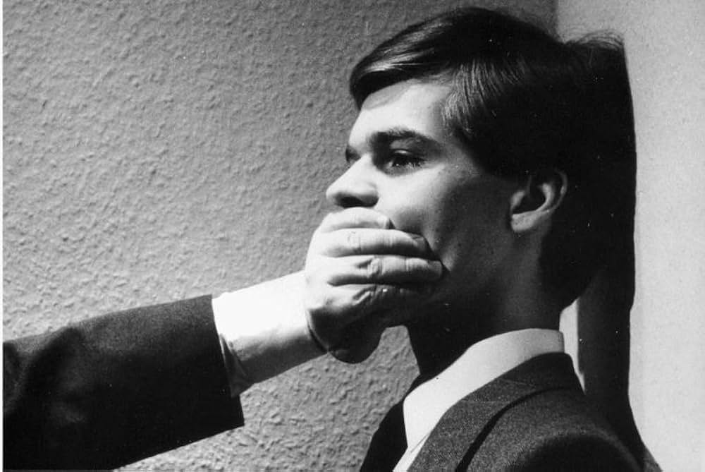 階級関係 －カフカ「アメリカ」より－の画像