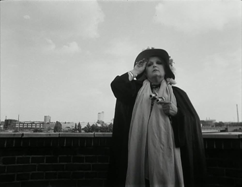 階級関係 －カフカ「アメリカ」より－の画像