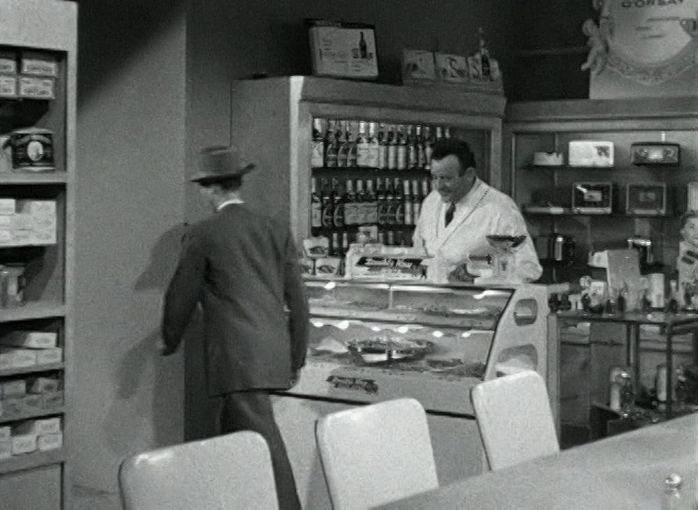 ギャングを狙う男の画像