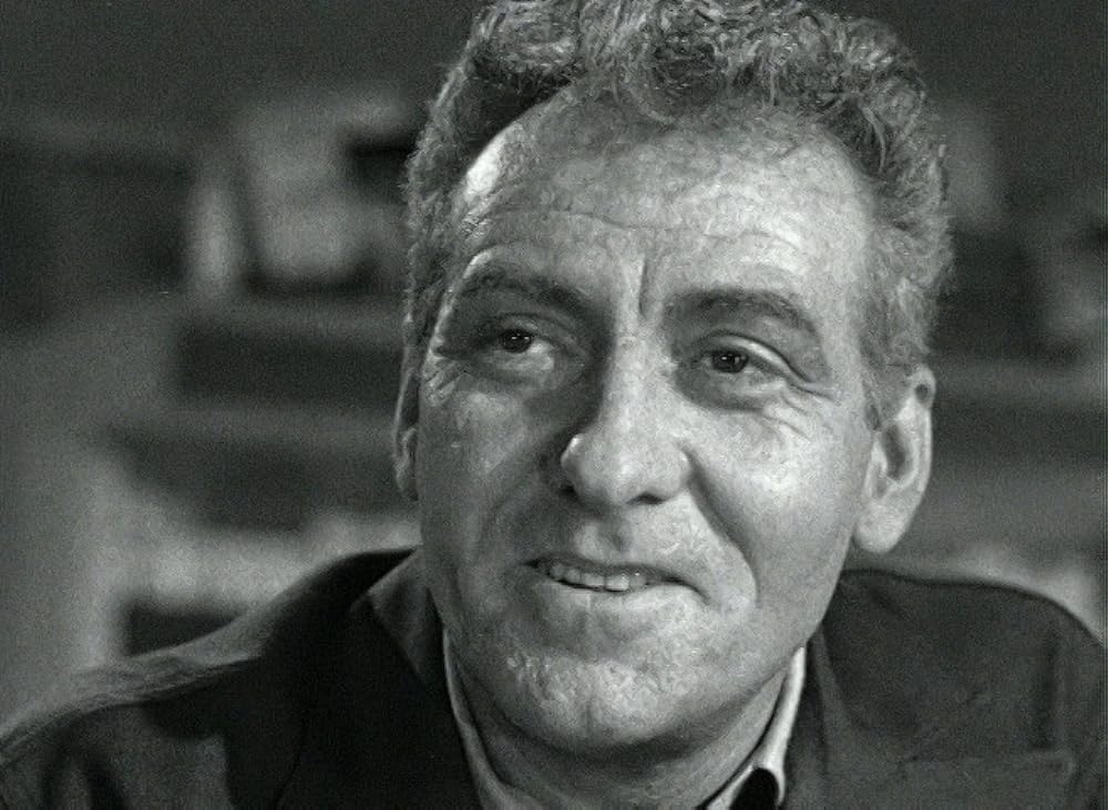 ギャングを狙う男の画像