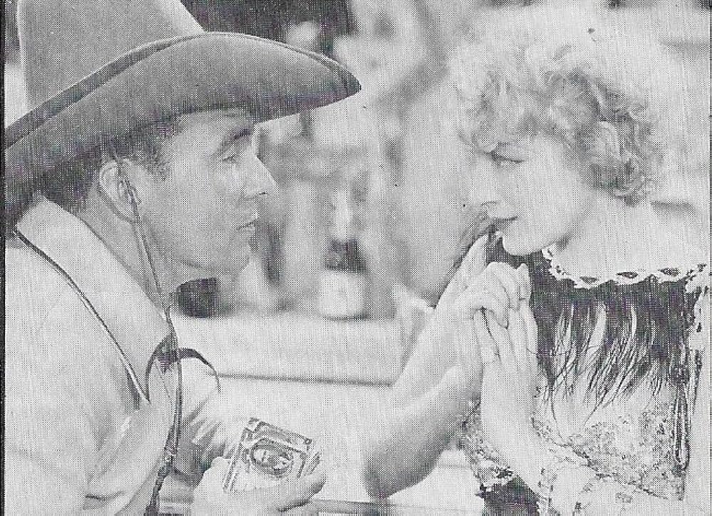 断崖の砲火の画像