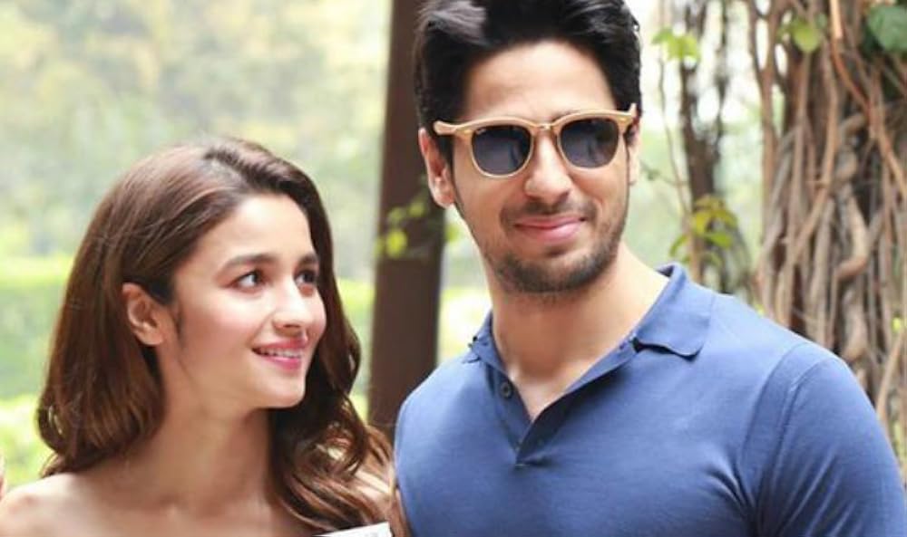 カプール家の家族写真の画像