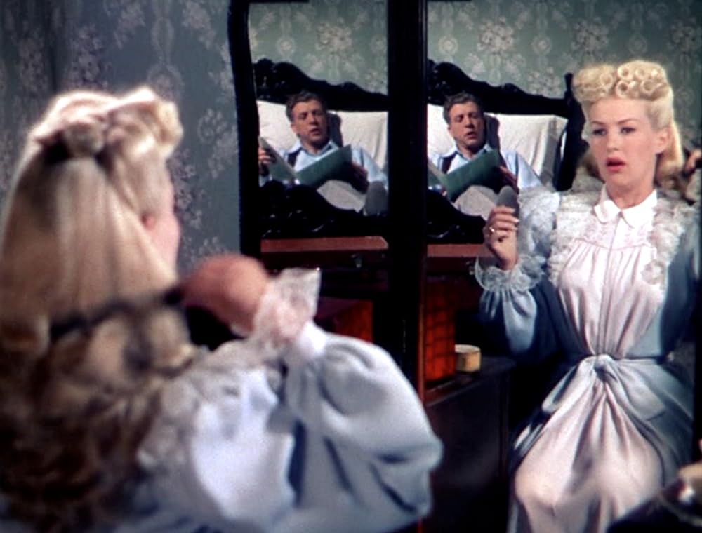 マザー・ウォー・タイツ（原題）の画像