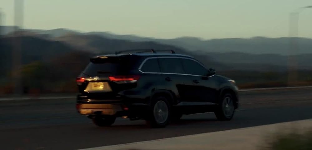 ビトウィーン・トゥ・ファーンズ: ザ・ムービーの画像