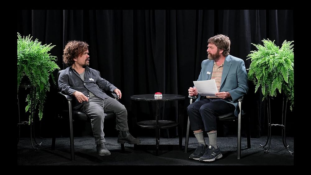 ビトウィーン・トゥ・ファーンズ: ザ・ムービーの画像